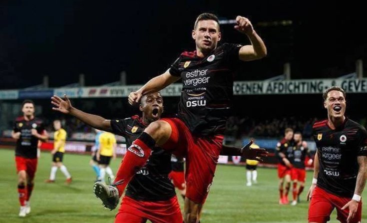 支足球队来 支足球队来