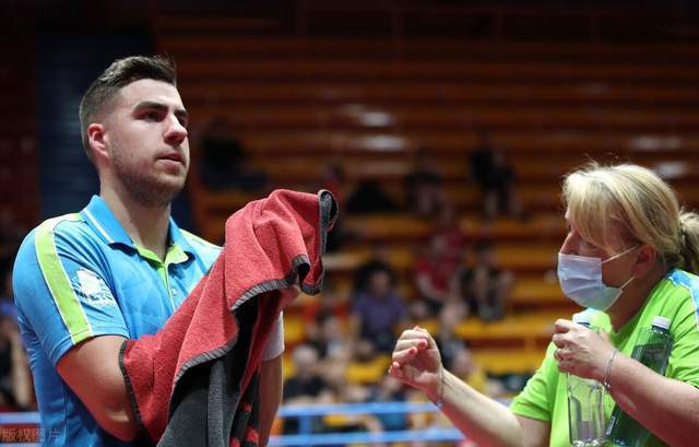 全场压轴的 全场压轴的