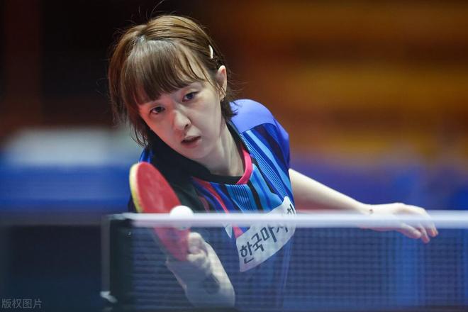 中实现逆转 中实现逆转