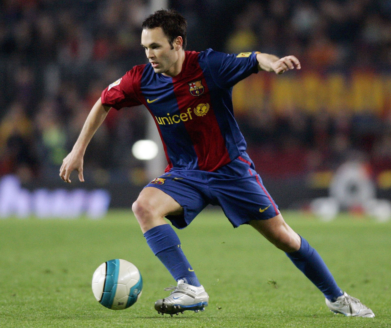 仅依赖于场 仅依赖于场