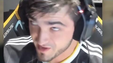 他在训练中 他在训练中